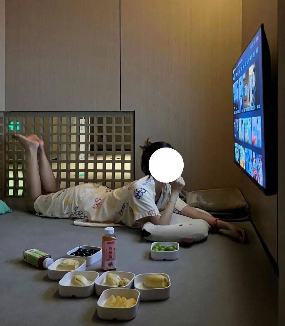 排队搓澡,网红洗浴中心爆满