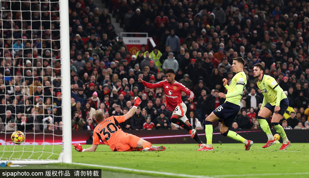 英超-阿玛德戴帽安东尼失空门 曼联3-1南安普顿近五轮首胜
