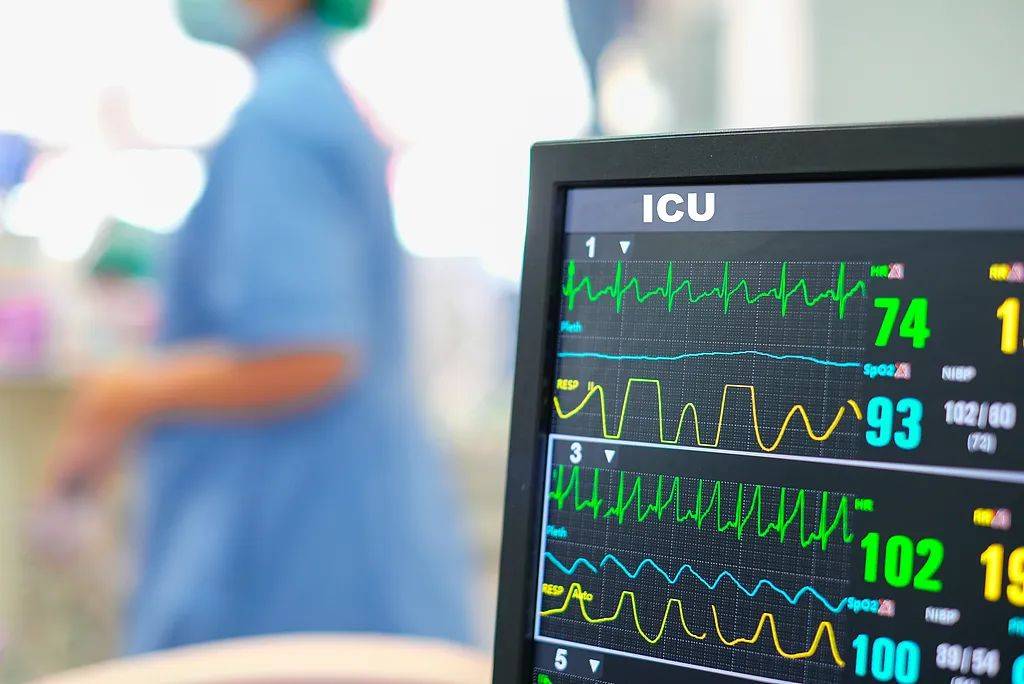 52天宝宝中毒进ICU!因奶奶往水里加了……