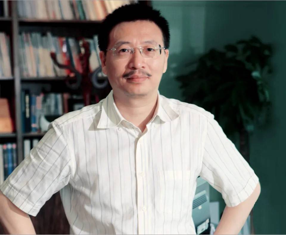 营收暴涨900%，62岁四川首富上演创新药年度“爽剧”