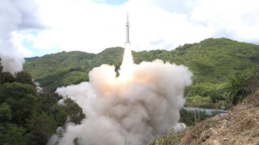 随时做好战斗准备!美军3艘战舰“堵门”,台名嘴两字道出结局