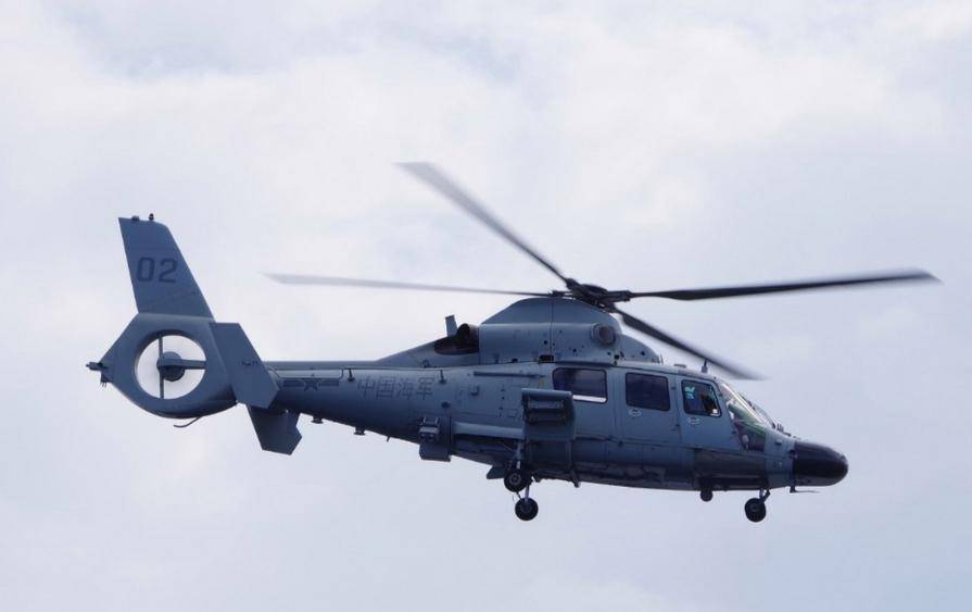 极限三米!黄岩岛中菲空中对峙!武直9强势碾压,菲记者吓得尖叫