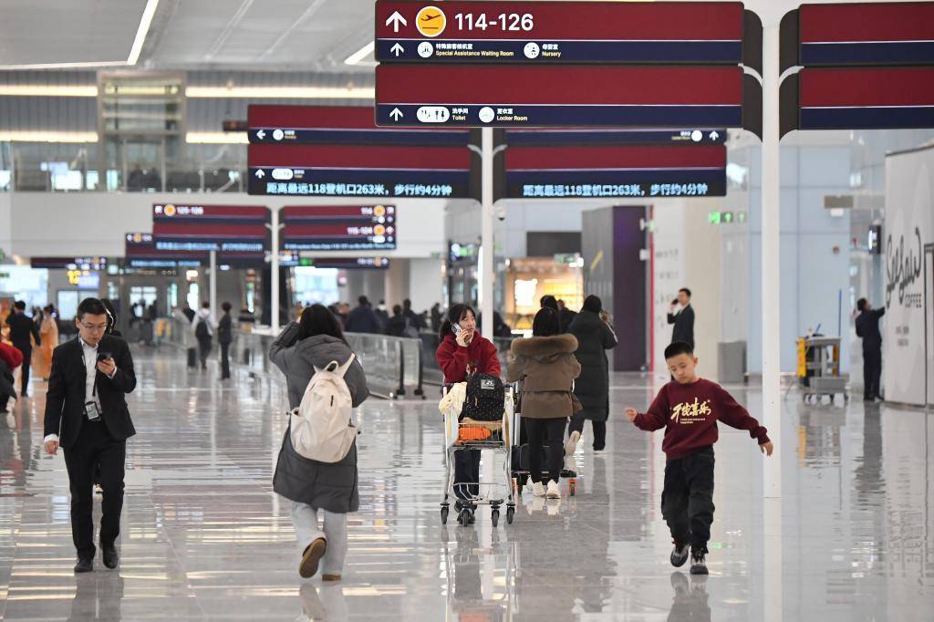 在国内首座T5航站楼开启文化之旅