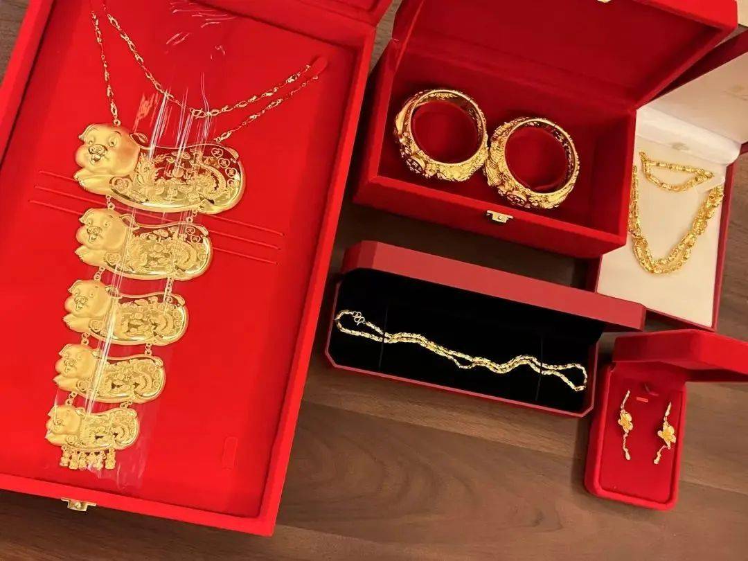 刚暴涨又突然下跌!网友:我刚买......