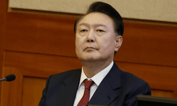 重磅!“总统下台”响彻全球!中国使馆遭冲击,李在明自身难保