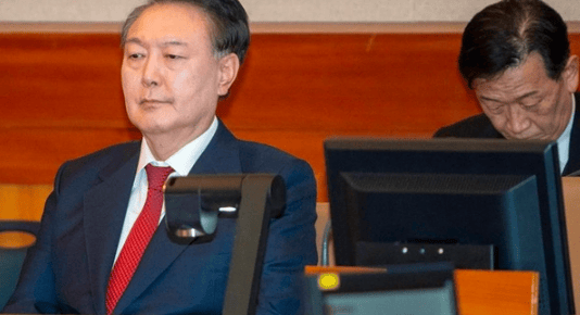 179:85!韩国最新投票结果出炉,尹锡悦迎来倒计时,朴槿惠失声了