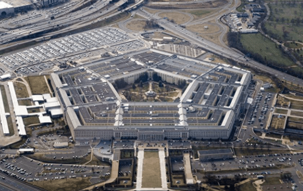 特朗普下令美军大炼稀土，发现一个扎心现实：中国同时垄断两样东西