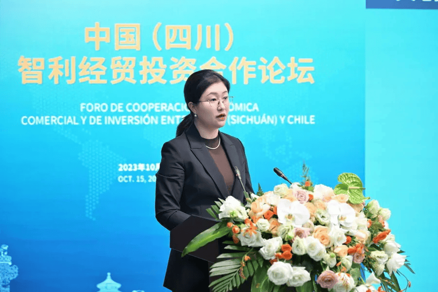 太突然!“85”后女儿接班首年,巨头大亏79亿元!70岁父亲声援女儿:充满了信任