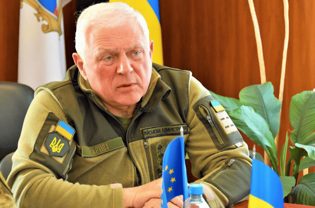 普京手段再升级!俄军导弹炸塌乌议会,乌军中将急于自保当场弃阵而逃引爆信任危机!