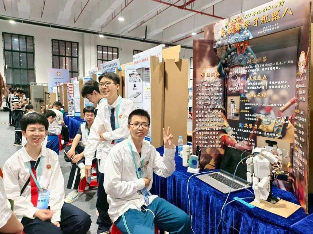 直击南方人痛点!广东中学生发明“灭蟑螂装置”,街坊:求量产