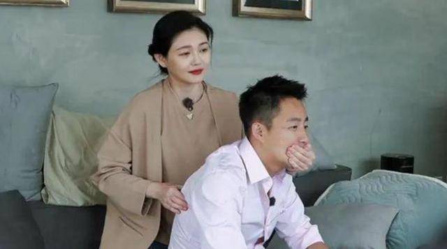 大S儿女回北京,张兰拉着小玥儿逛街,网友夸汪小菲好帅