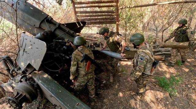 好大喜功!乌军半场开香槟,不料把敌人引来,连吃2枚导弹