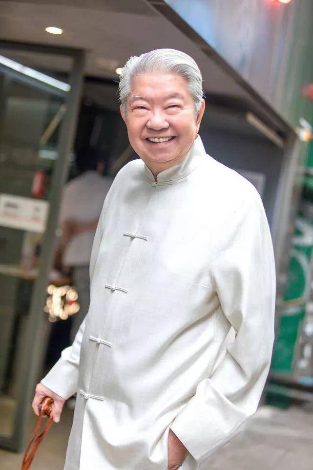 84岁蔡澜被曝病危?本人深夜回应