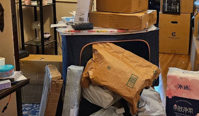 “气疯了!”给特朗普投票的美国年轻人开始倒戈:为何牺牲我们?