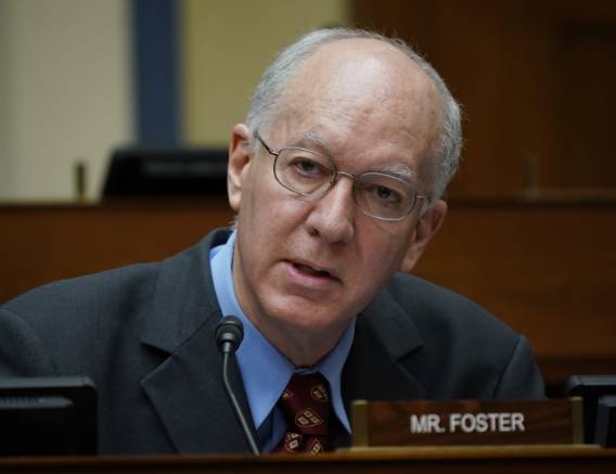 又作妖,美议员要提案强制英伟达芯片植入定位系统