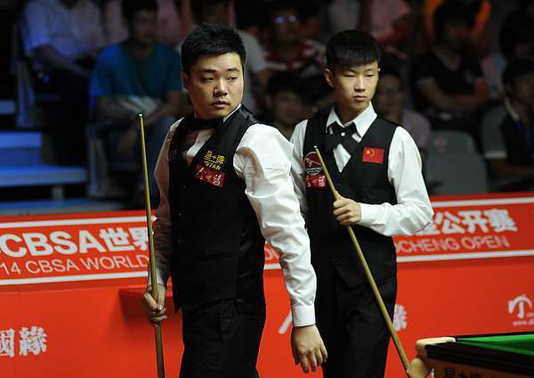 斯诺克:以奥沙利文和丁俊晖为榜样成为他们超越他们