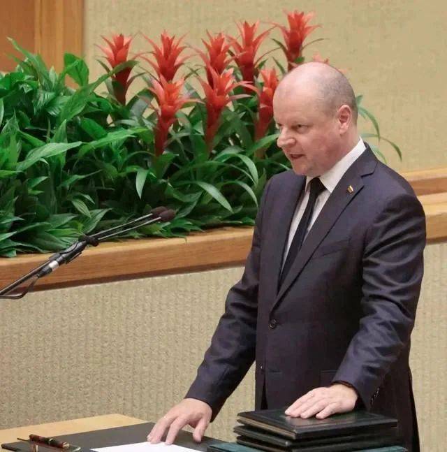 这就是惹怒中国的后果！中方动手后，200条铁轨一夜之间被拆除