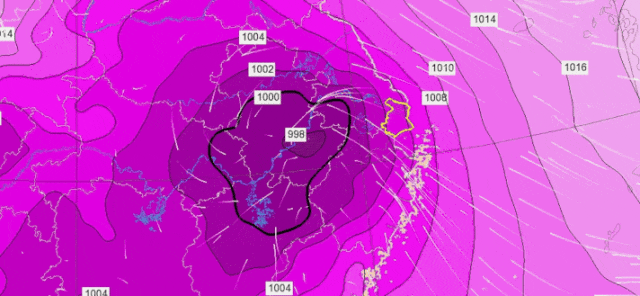 上海:强风大雨即将来袭,主要集中在明天傍晚到后天早晨,请加强防范!