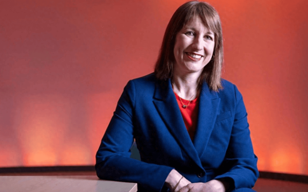 刚谈妥就翻脸,英国全球通告与中国做“切割”?中方反将一军