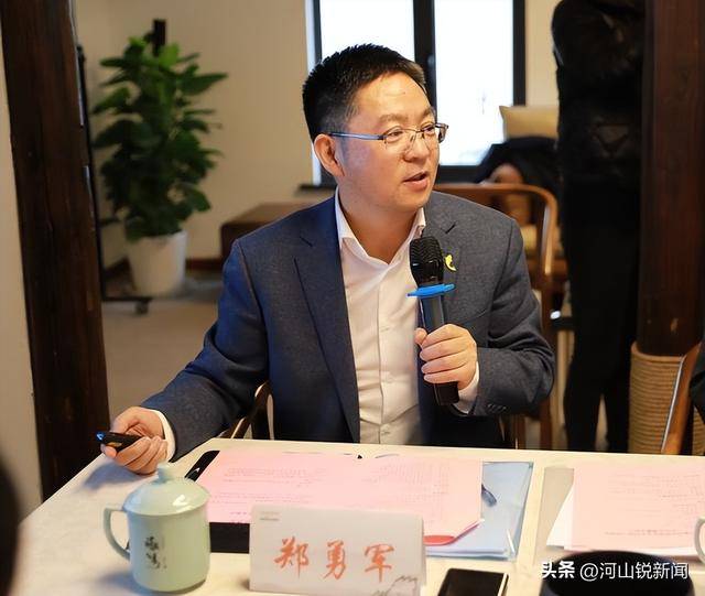 他,永州首富,曾是理科状元,放弃美国高薪,归国后身价105亿