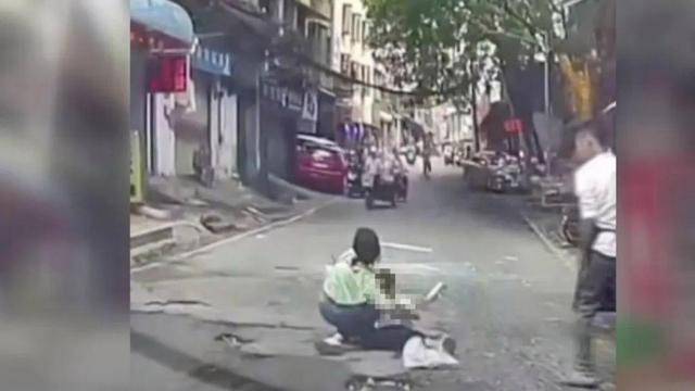 南宁燕子岭高空坠窗事件追踪:10岁女童仍在抢救,涉事建筑安全隐患玻璃已全面拆除