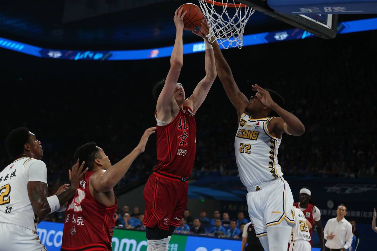 浙江广厦4-2北京夺队史CBA首冠!周琦31+10布朗41分