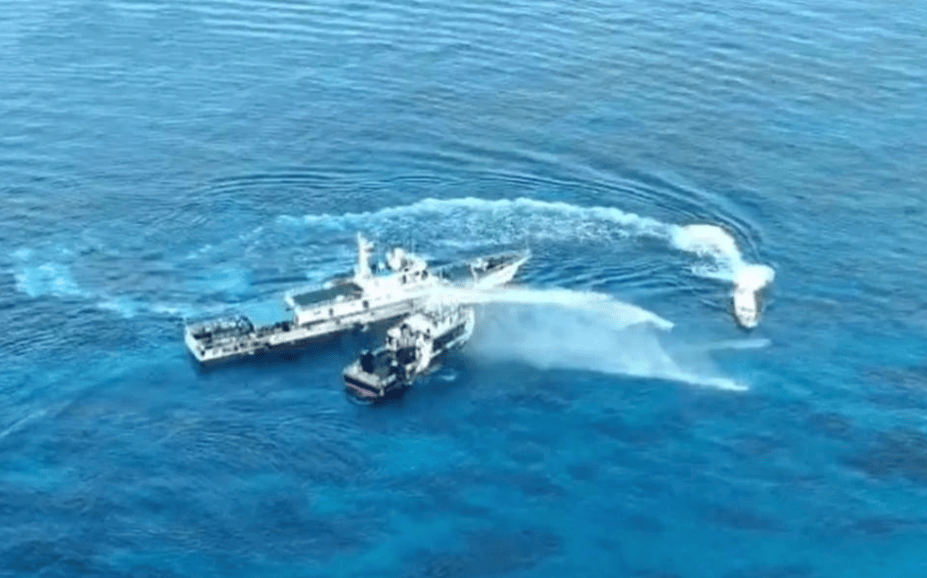 中方突然在中业岛动手,菲律宾紧急呼叫,收到求援的美军先一步跑路