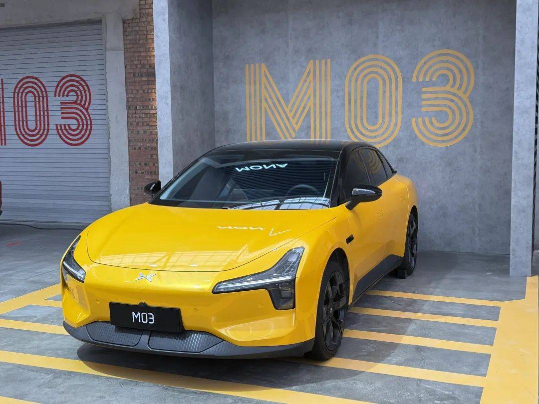 小鹏新车上市1小时大定12566台,售价11.98万元起!何小鹏:智能辅助驾驶能力比肩行业50万级旗舰车型