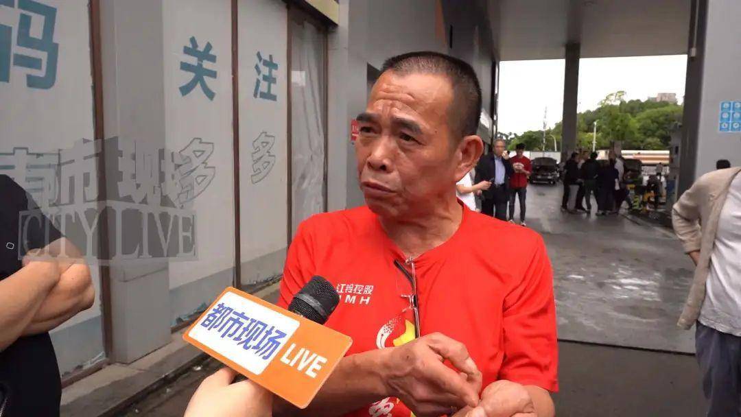 南昌南斯友好路两家“海湾石油”停业,消费者:昨天还加了油!房东:欠了1.3亿