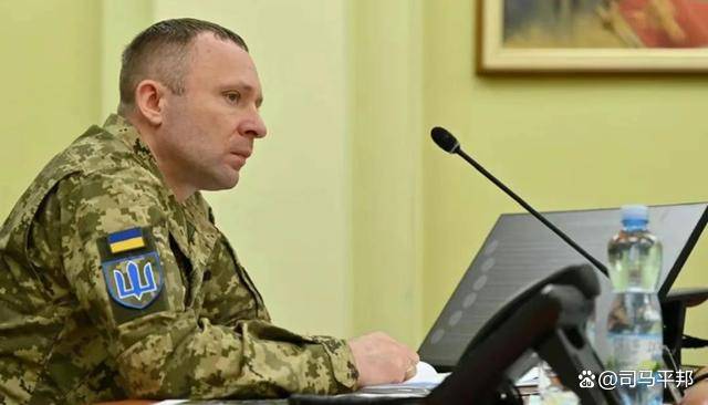 前线大捷,撤换陆军司令后,泽连斯基亲自指挥,摧毁俄41架轰炸机