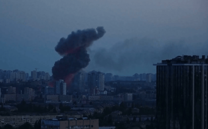 俄罗斯第一波报复来了,明显在发泄,乌克兰送上助攻,给普京找了理由