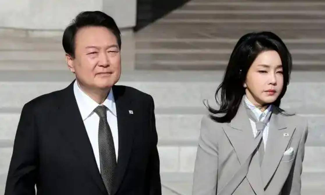 李在明开始搞大动作!大清洗拉开序幕,要把“亲美右派”,从韩国连根拔起?