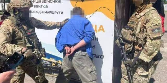 俄罗斯内鬼泛滥,内外勾结贪腐卖国,把导弹零部件当废铁卖