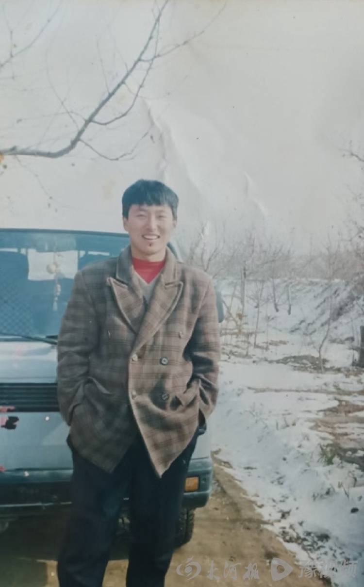 从蒙冤死囚到千万富翁:男子悬赏50万追查真凶