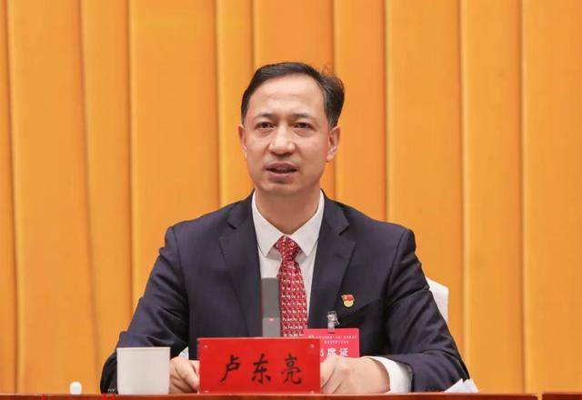 山西省省长卢东亮:用自身辛苦指数换取群众幸福指数