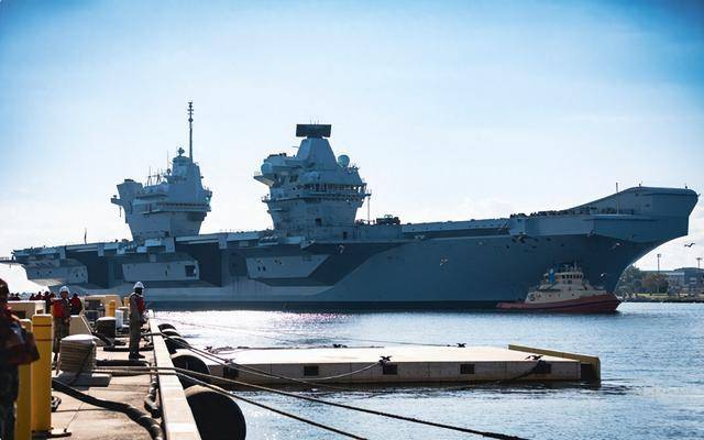 轰6K携鹰击12在南海立威,英航母紧急改道,撕开美国战略漏洞?