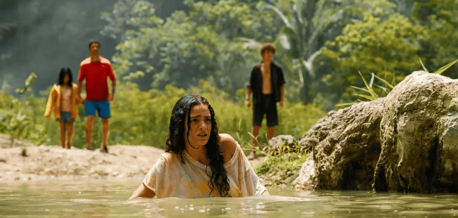 两天破亿!观众边骂边看的《侏罗纪世界:重生》,为何还是暑期档票房收割机?