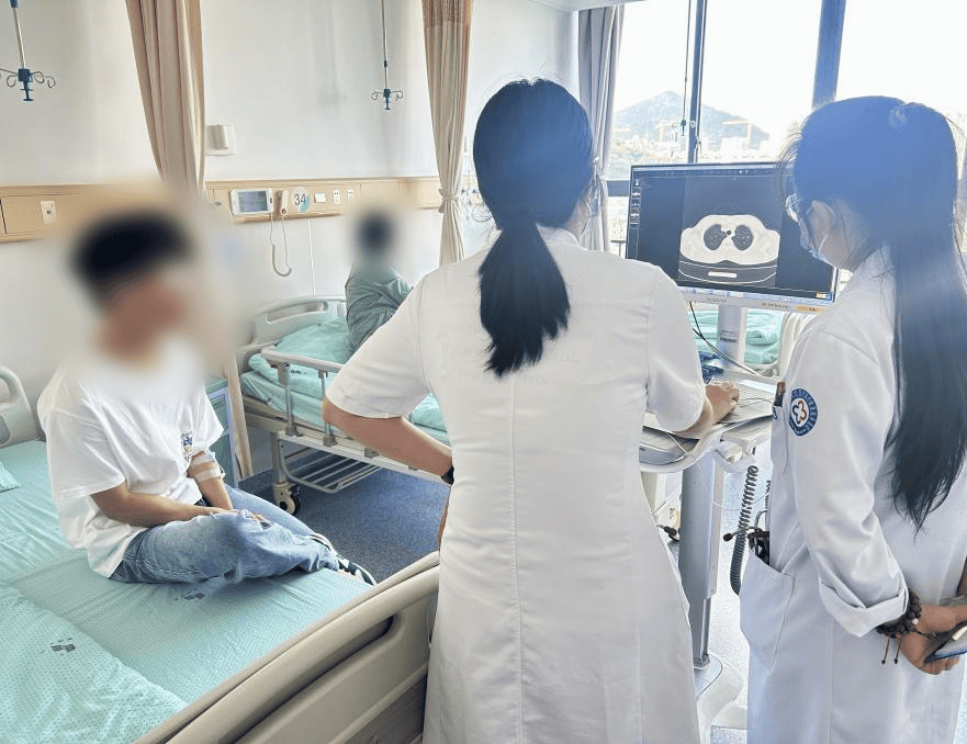 每天陪娃游泳两小时，母子俩双双进了医院！家里有孩子的都该看看