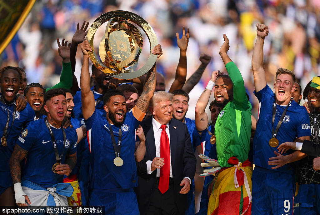 世俱杯-帕尔默2射1传佩德罗破门 切尔西3-0巴黎夺冠军