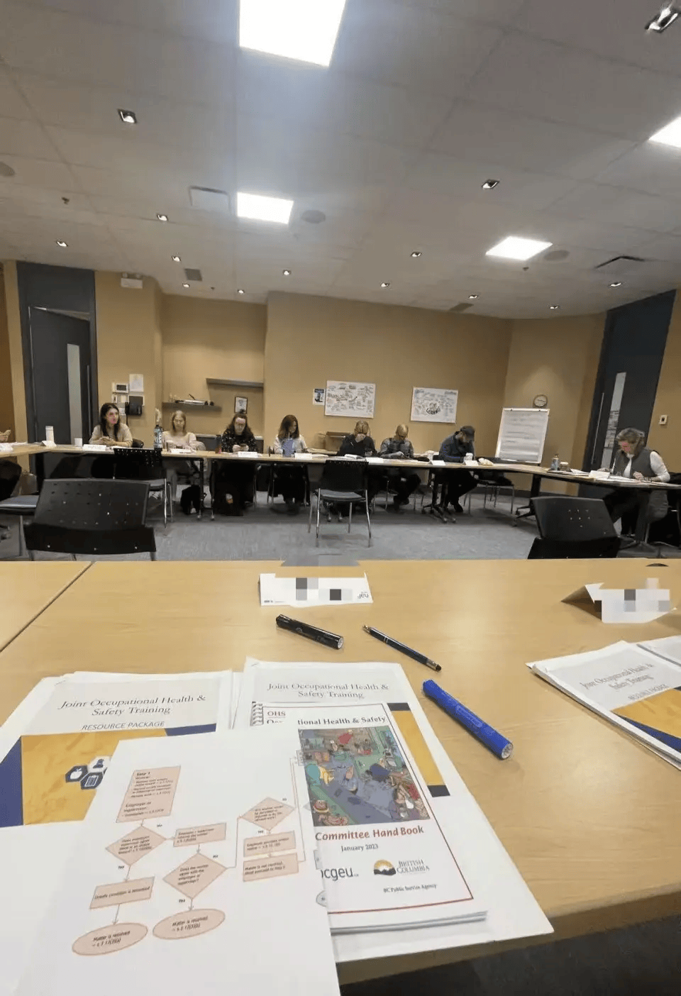 26岁河北小伙考上加拿大公务员,当事人:领导非常客气,“超大周”周末休三天