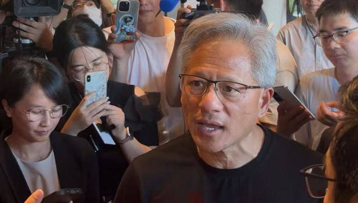关于AI、H20解禁和竞争，黄仁勋回应一切