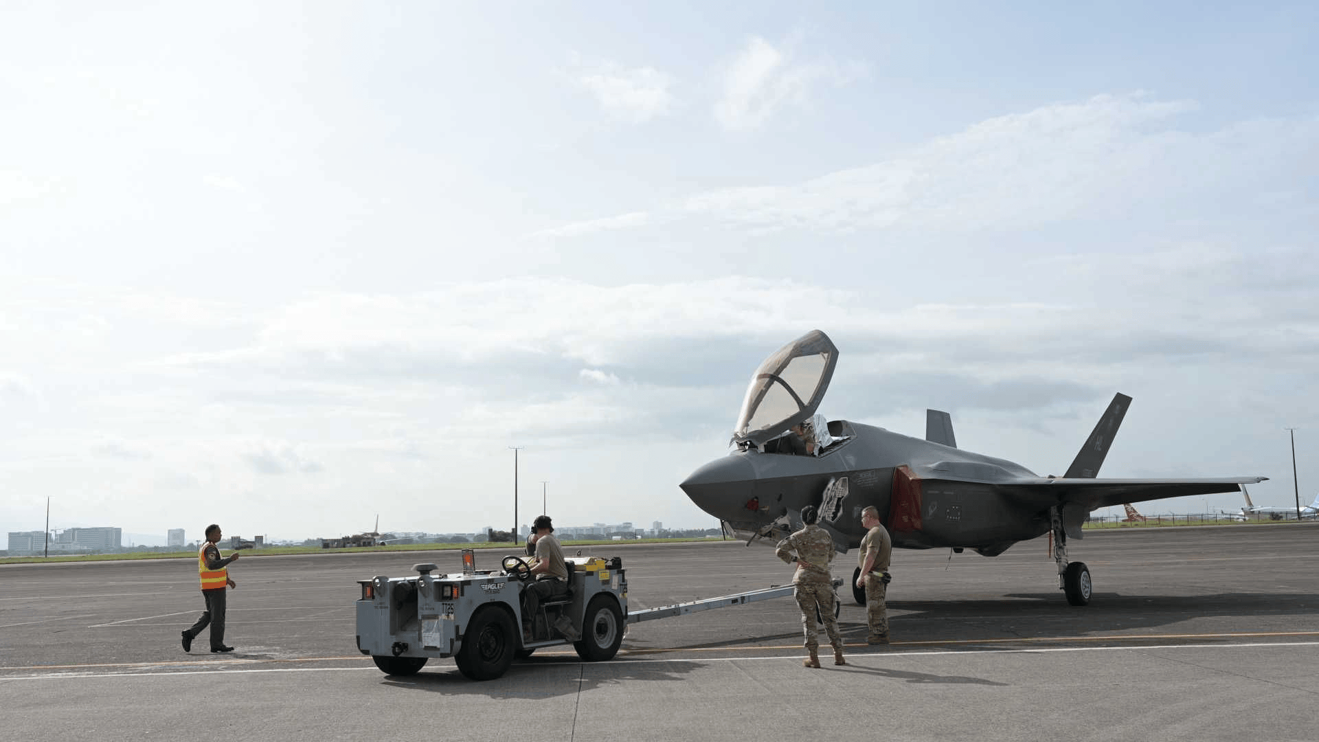 歼20制造了一批又一批,歼35歼16加速生产,对于美军意味着什么?