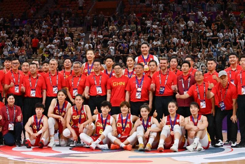 杨舒予谈落泪:和姐姐们最后一次打亚洲杯,人生总要有点挑战