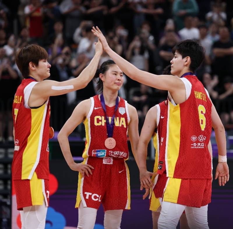 杨舒予谈落泪:和姐姐们最后一次打亚洲杯,人生总要有点挑战