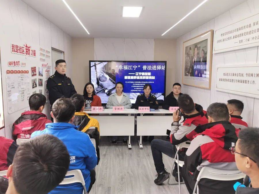 沪上一小区没钱修电梯,一查账惊呆:60万元被物业私吞!