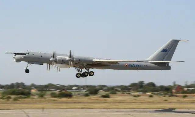 印度版轰-20!对标B-21和图160,航程12000公里+可变后掠翼!