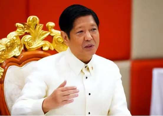 中越情况不对,马科斯急飞美国,美防长送他一句话,事情不简单