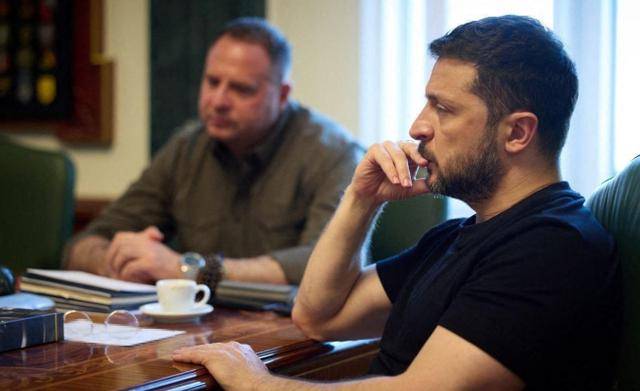 越打越猛!俄军撕开数公里缺口,乌军官痛苦承认:这仗打不下去了