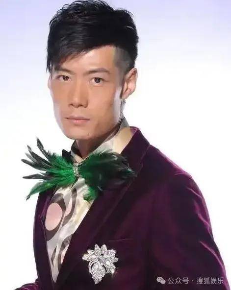 从爆红到突然消失好几年,再出现已经胖到大家不敢认了?