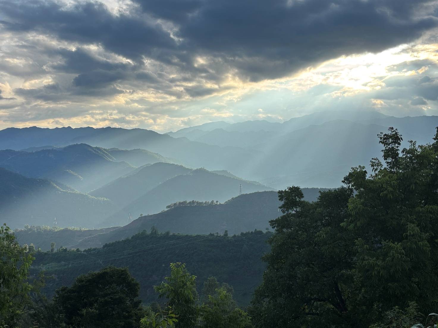 超龄学霸21岁初中毕业 放弃重点选县中
